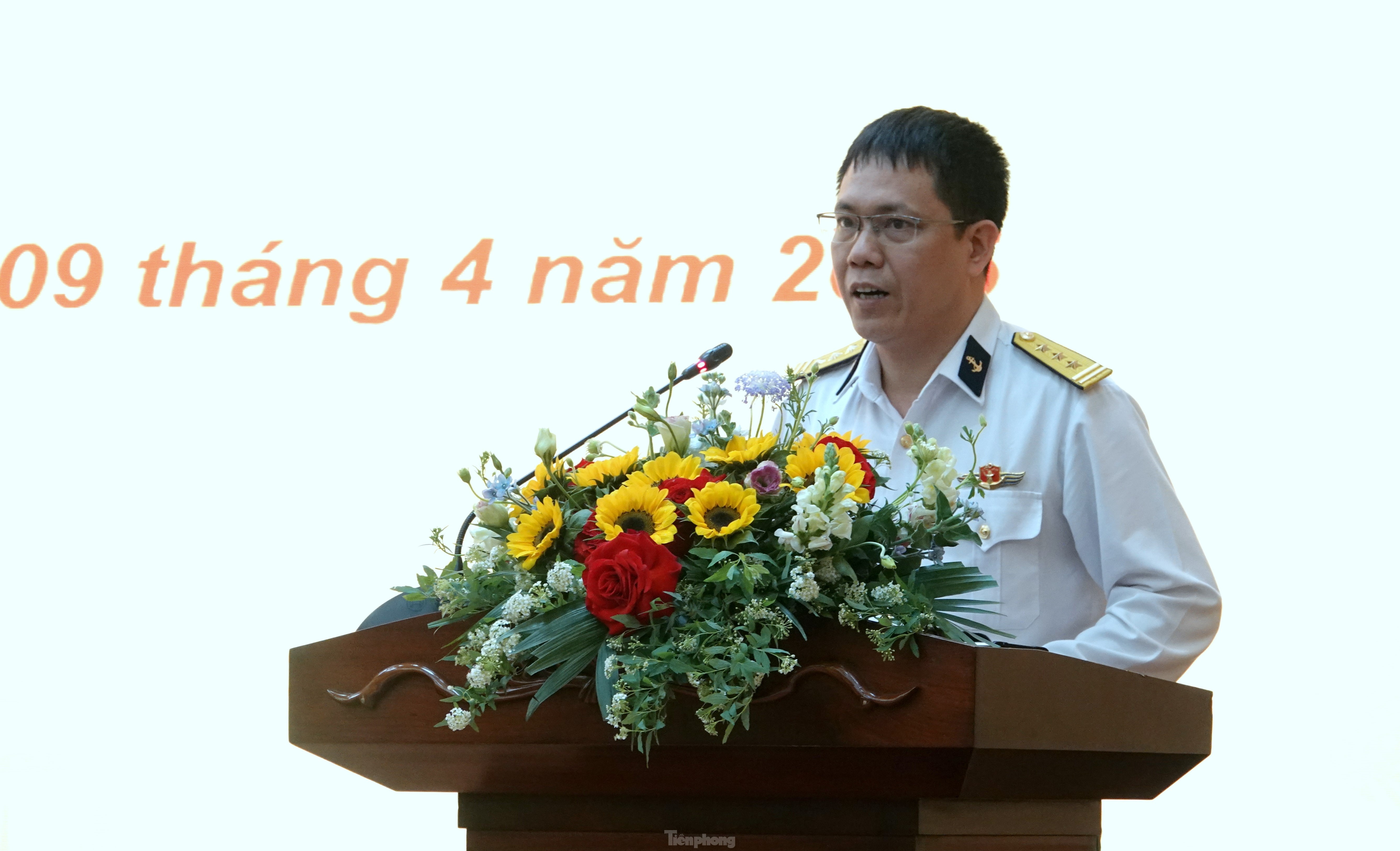 Chien ham Viet Nam anh 2