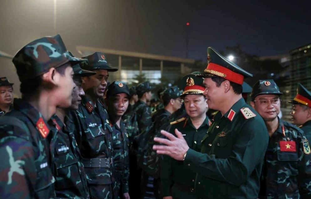 'Ky tich' cuu nan nhan o Myanmar qua chia se cua thieu ta Quan doi hinh anh