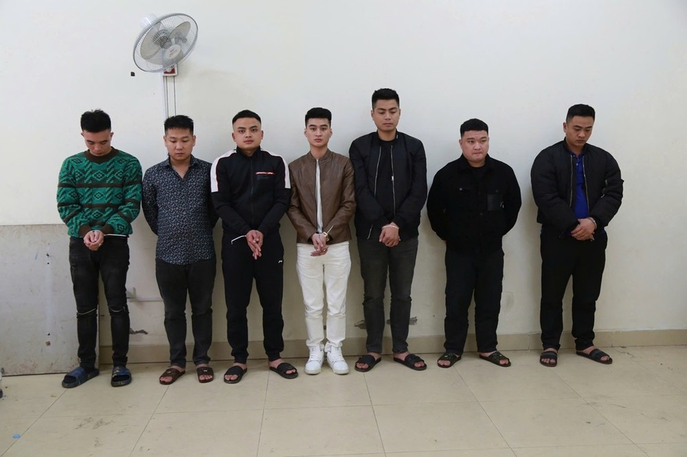 Bat nhieu nhom dan choi to chuc 'bay lac' trong can ho chung cu hinh anh