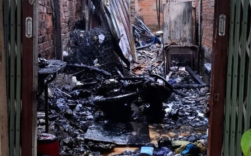 Hien truong vu chay 4 nguoi chet hinh anh