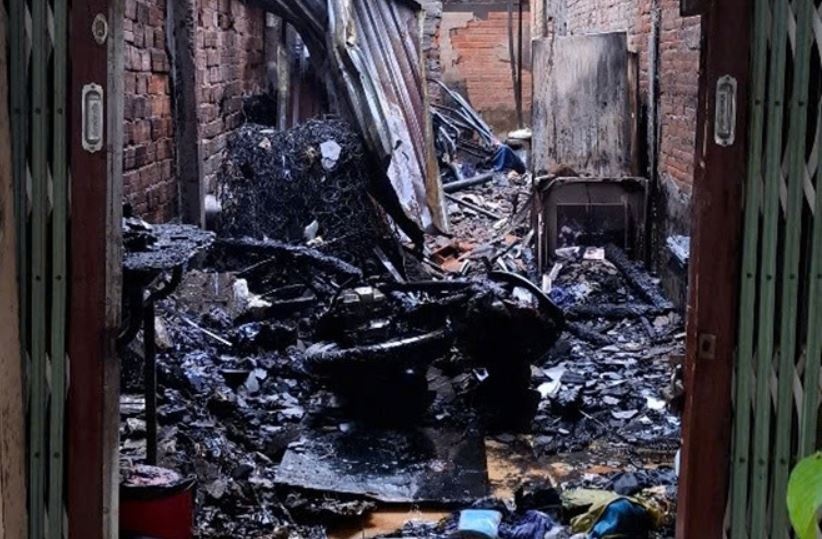 Hien truong vu chay 4 nguoi tu vong o Tien Giang hinh anh