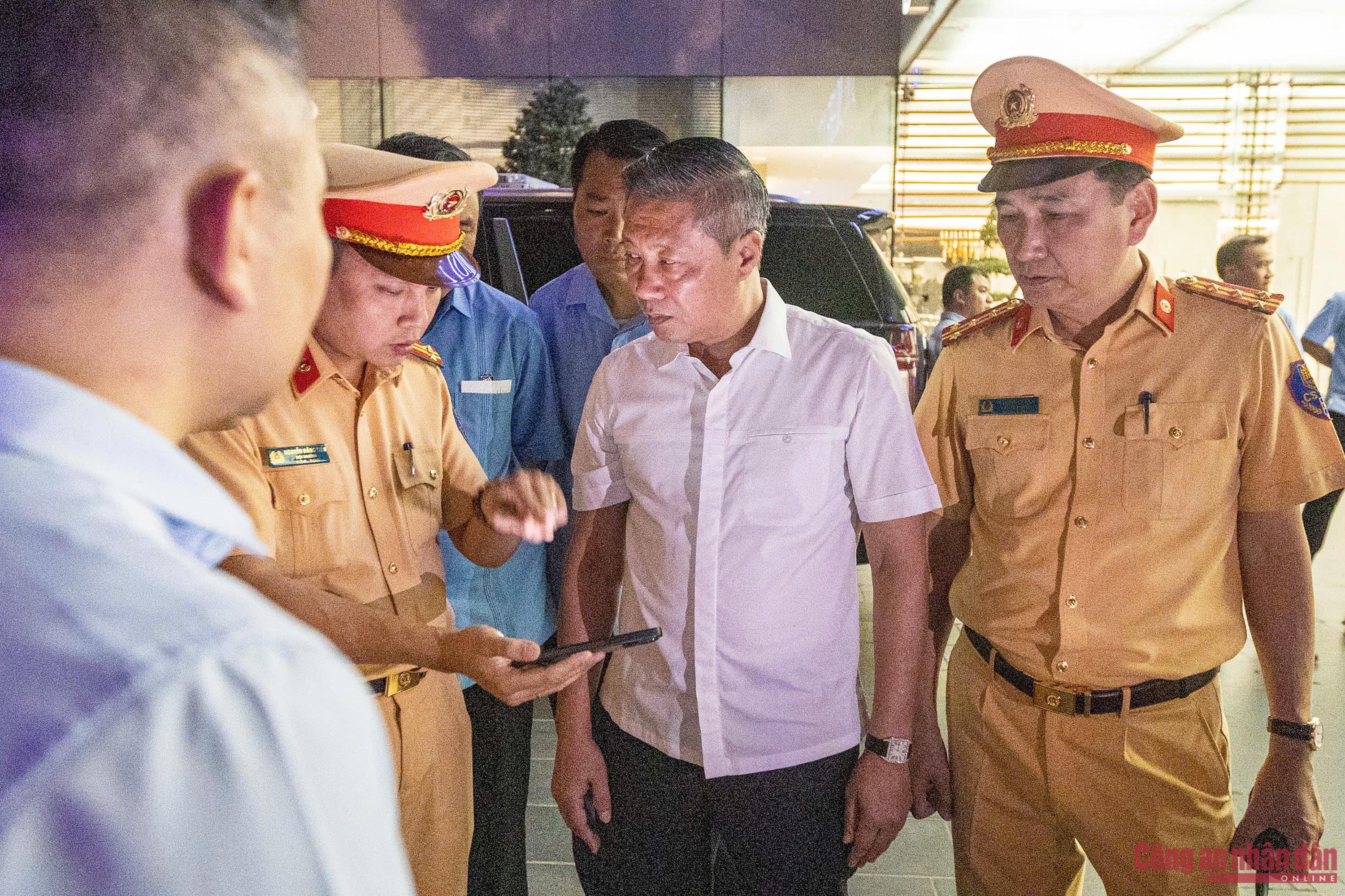 cong an luyen tap anh 4