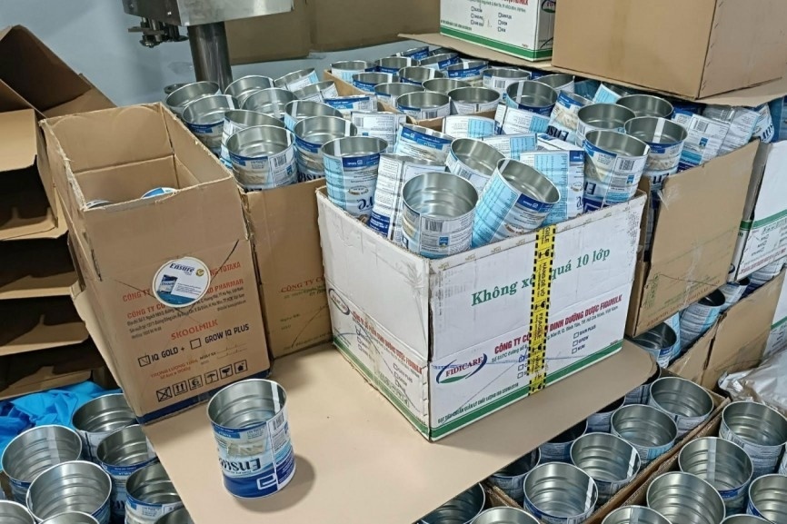 Loat co so san xuat, buon ban sua gia truc loi tu nguoi gia va tre nho hinh anh