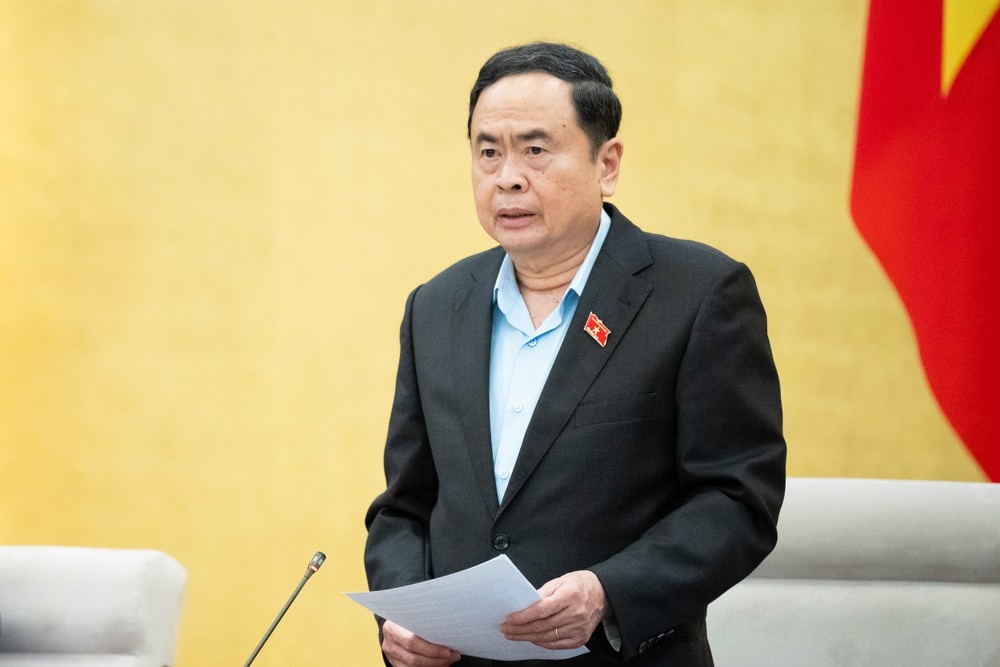 Uy ban Thuong vu Quoc hoi cho y kien ve sua doi Hien phap nam 2013 hinh anh