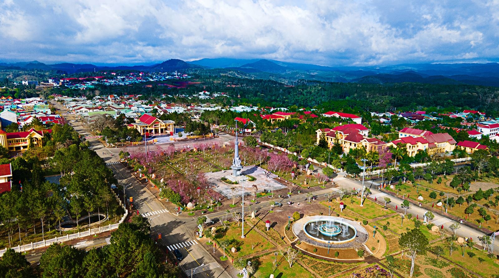 Quang Ngai va Kon Tum se hop ban sap nhap don vi hanh chinh hinh anh
