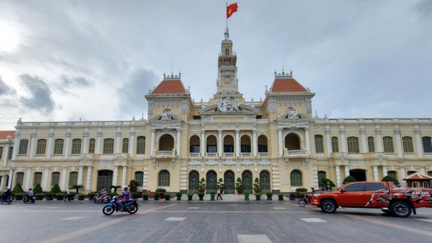 TP.HCM lay y kien nguoi dan ve sap nhap Binh Duong, Ba Ria - Vung Tau hinh anh