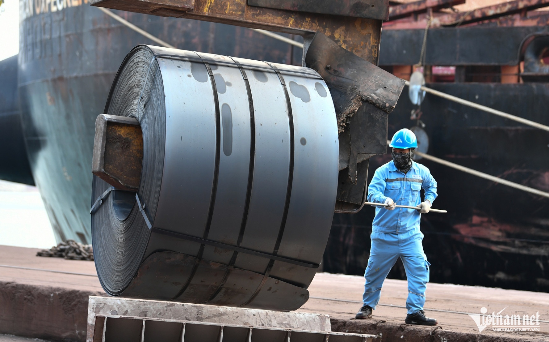 Co phuong an khoi kien doi boi thuong va tra dua phong ve thuong mai hinh anh