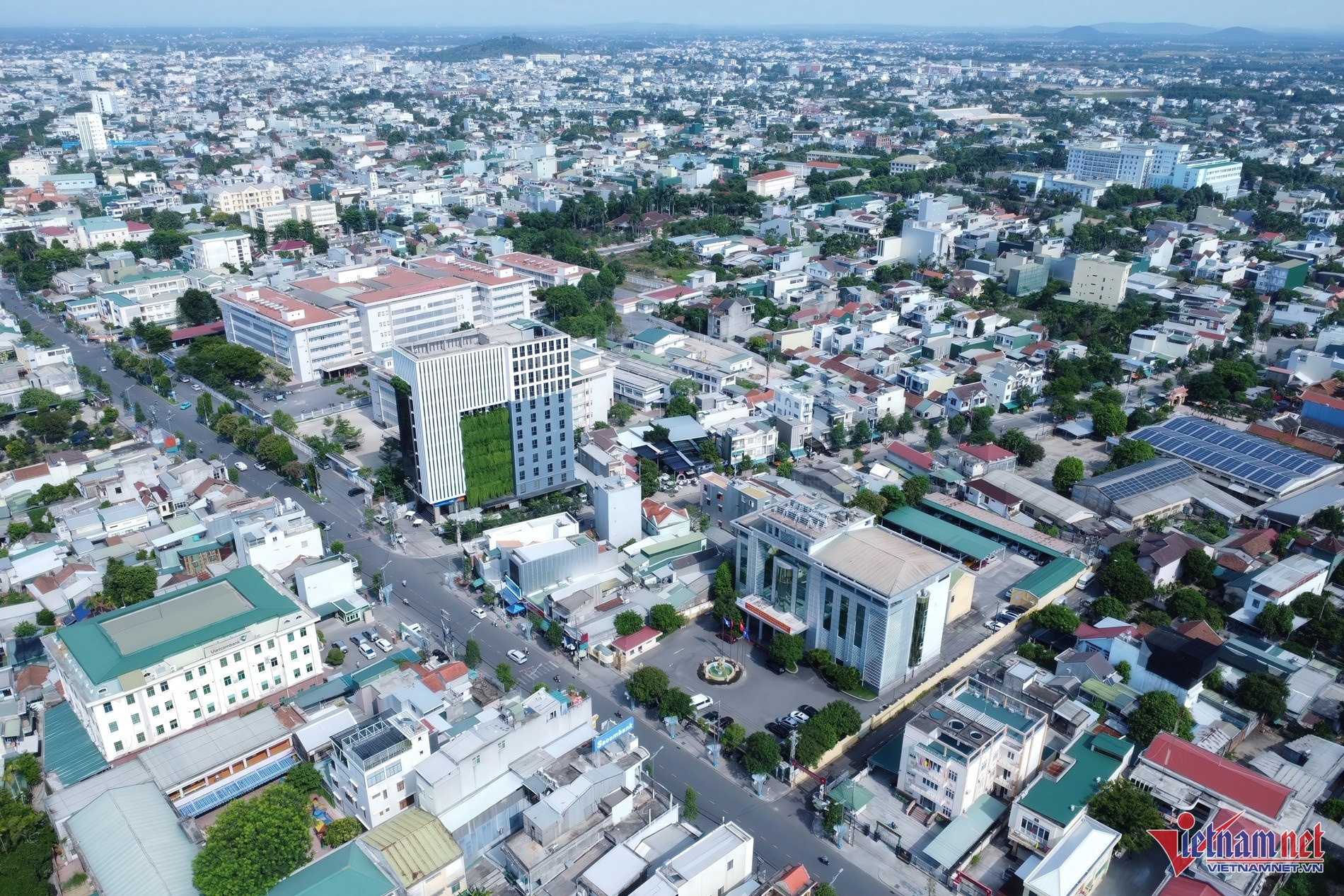 Sap nhap Quang Ngai anh 2