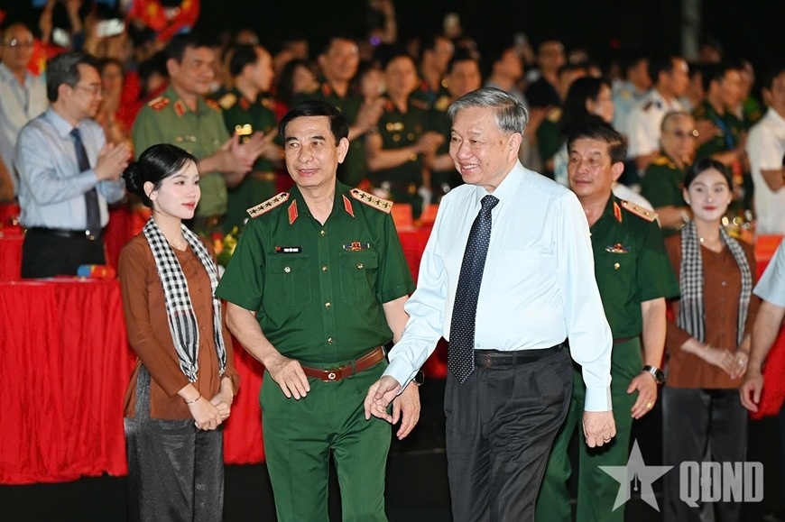 Tong Bi thu anh 1
