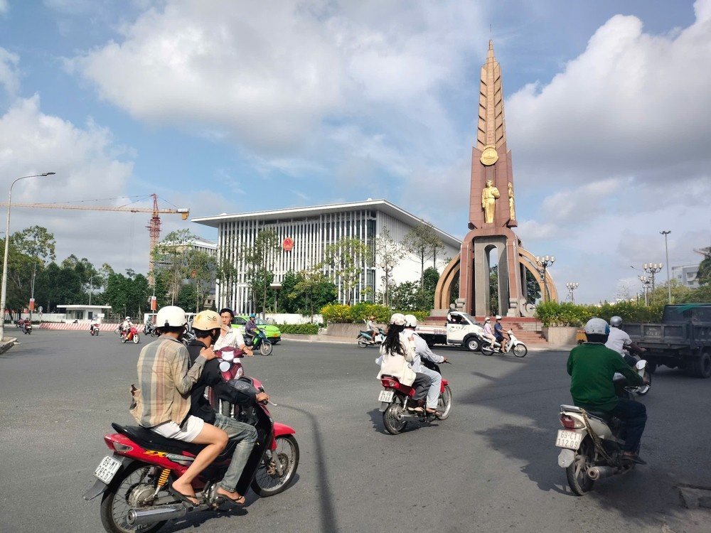Sap nhap tinh thanh anh 1