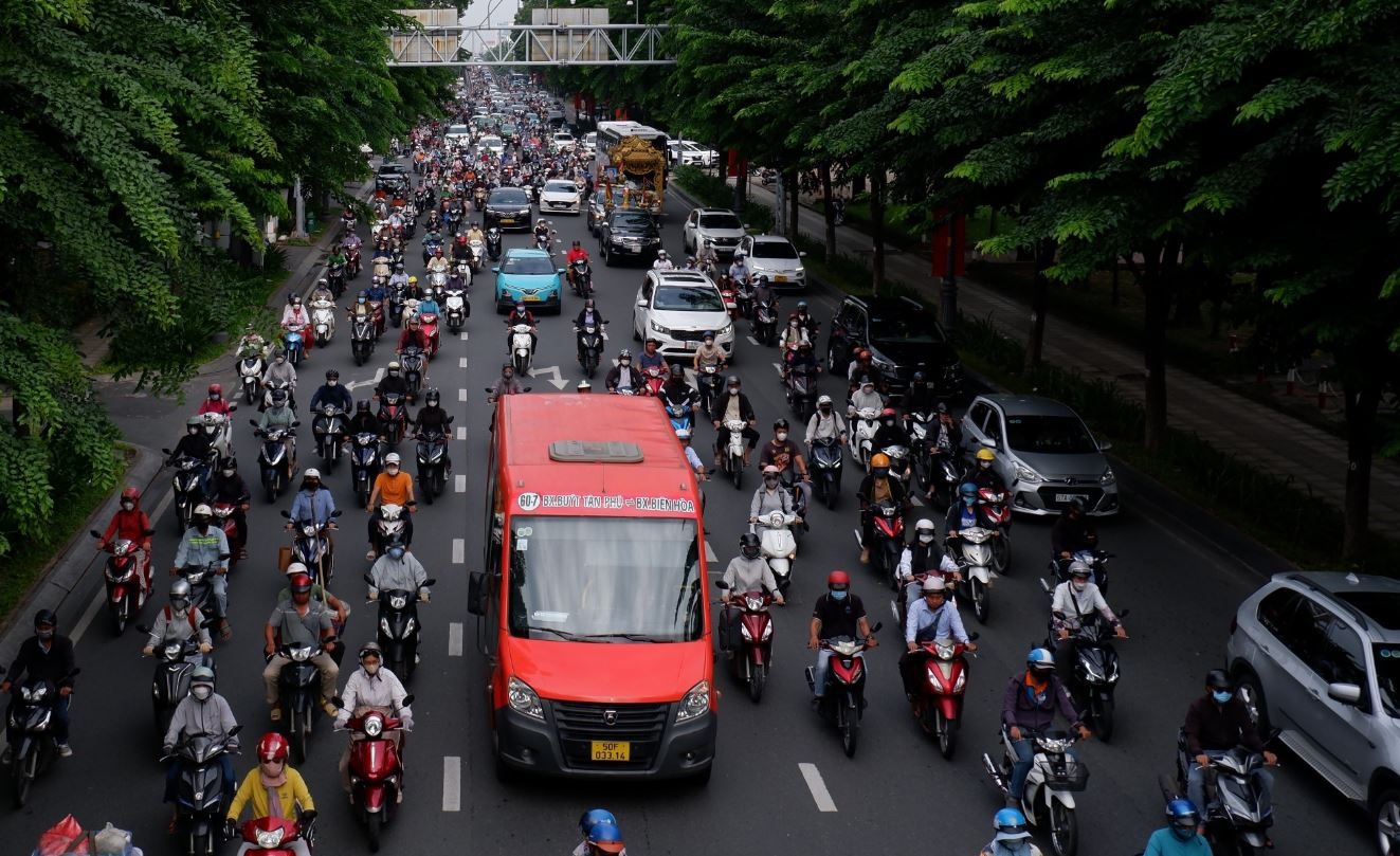 Nhung 'diem nong' giao thong TP.HCM dip nghi le 30/4 hinh anh