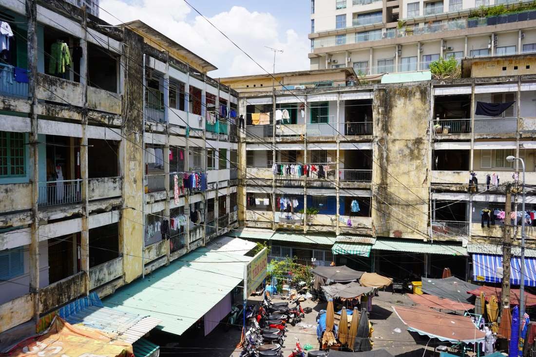 TP.HCM di doi khan cap nguoi dan song o chung cu xuong cap hinh anh