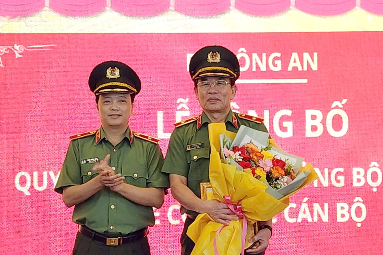 Giam doc Cong an TP Da Nang nghi huu tu ngay 1/5 hinh anh