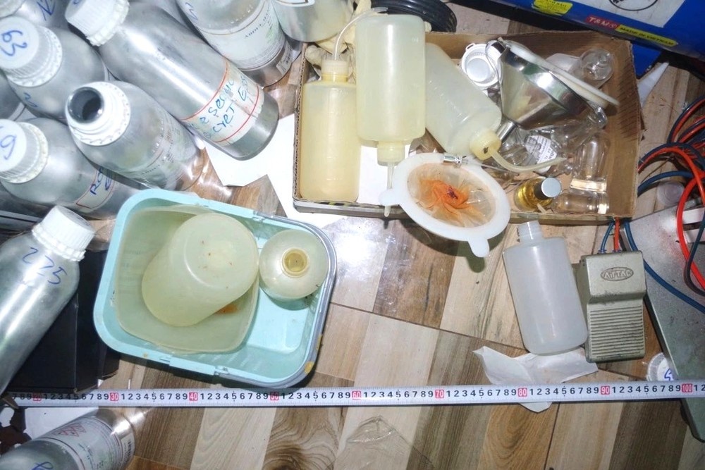 Nuoc hoa gia Dubai anh 2