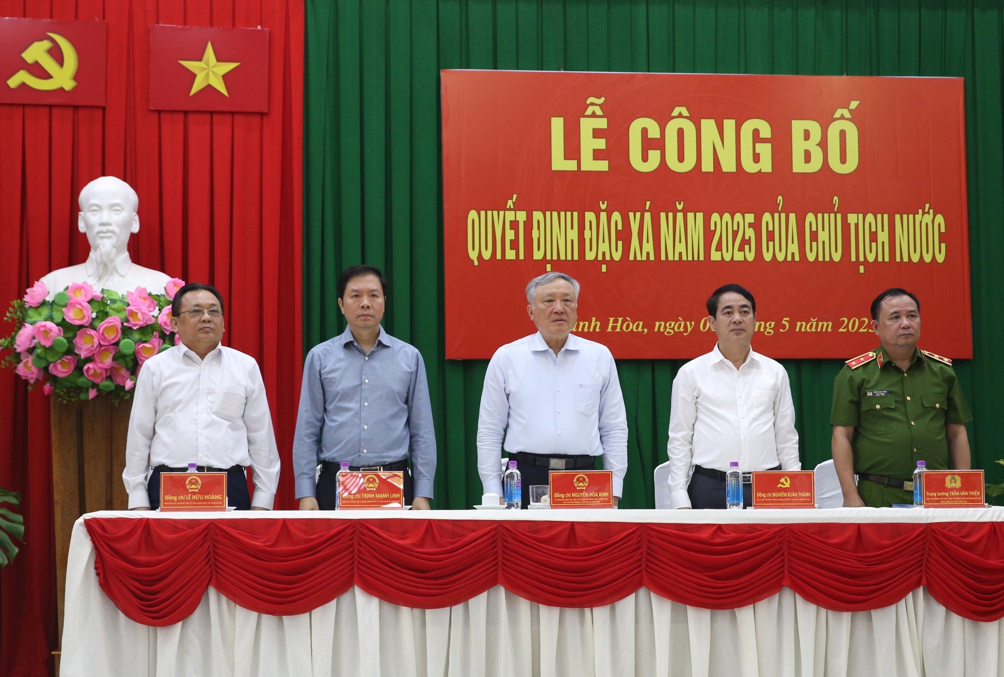 Dac xa anh 3