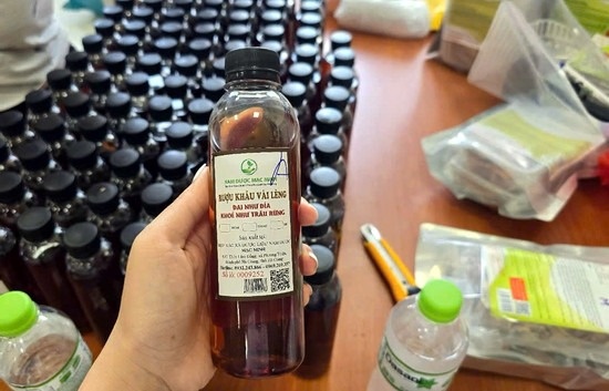 Thu doan cua 'ong trum' ban thuoc ho tro sinh ly gia, thu loi 20 ty hinh anh