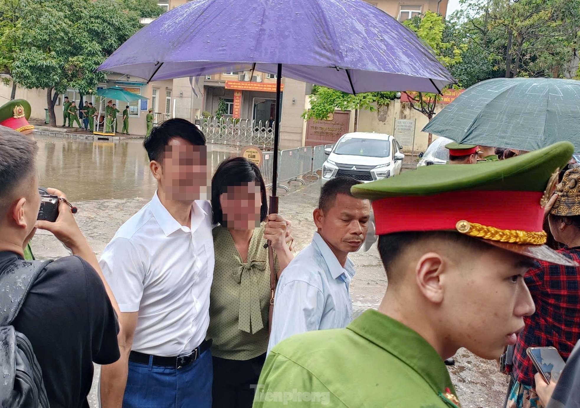 Đặc xá ảnh 16 Dac xa anh 16