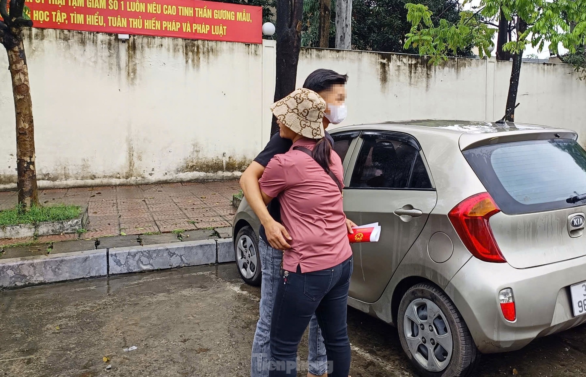 Đặc xá ảnh 15 Dac xa anh 15