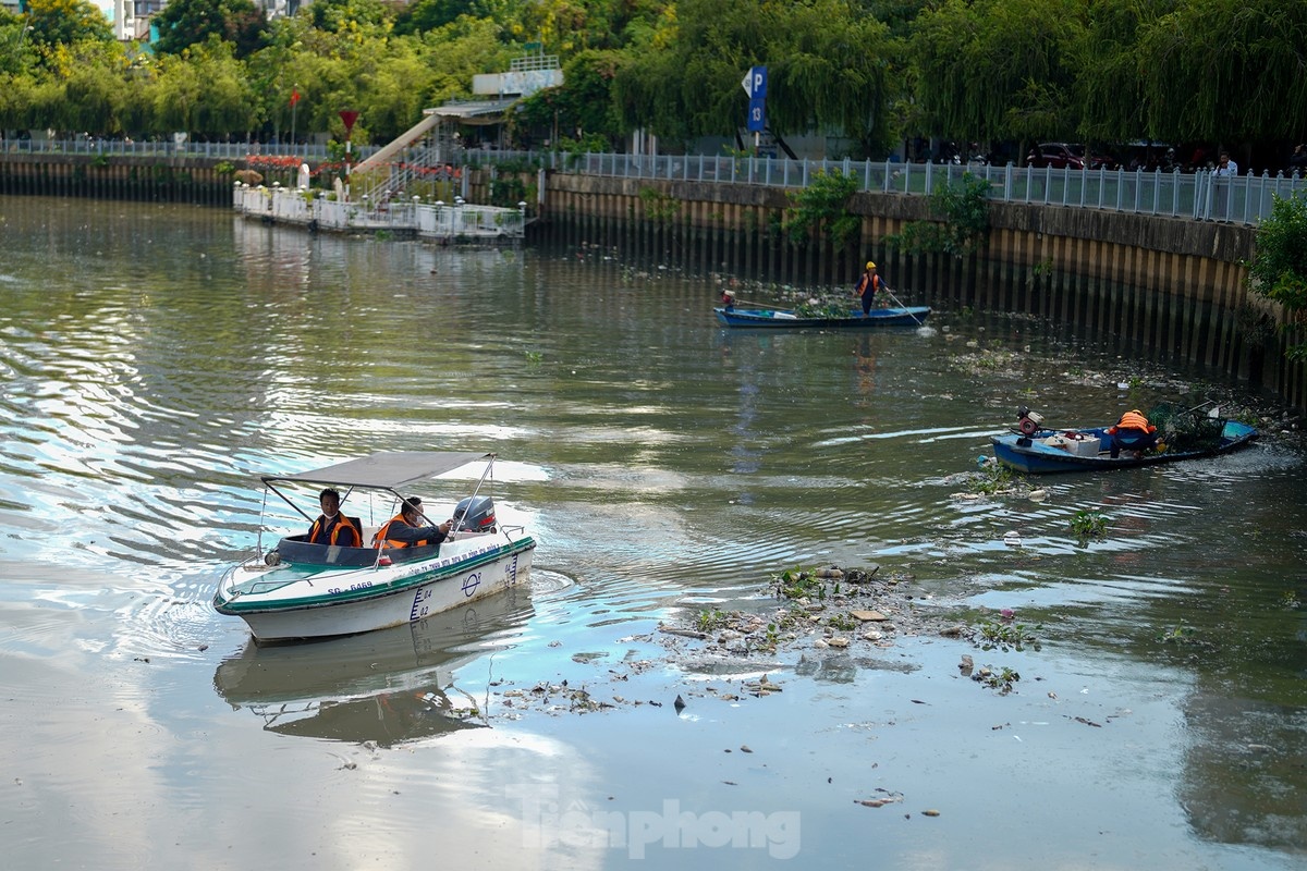 Ca chet kenh TP.HCM anh 1