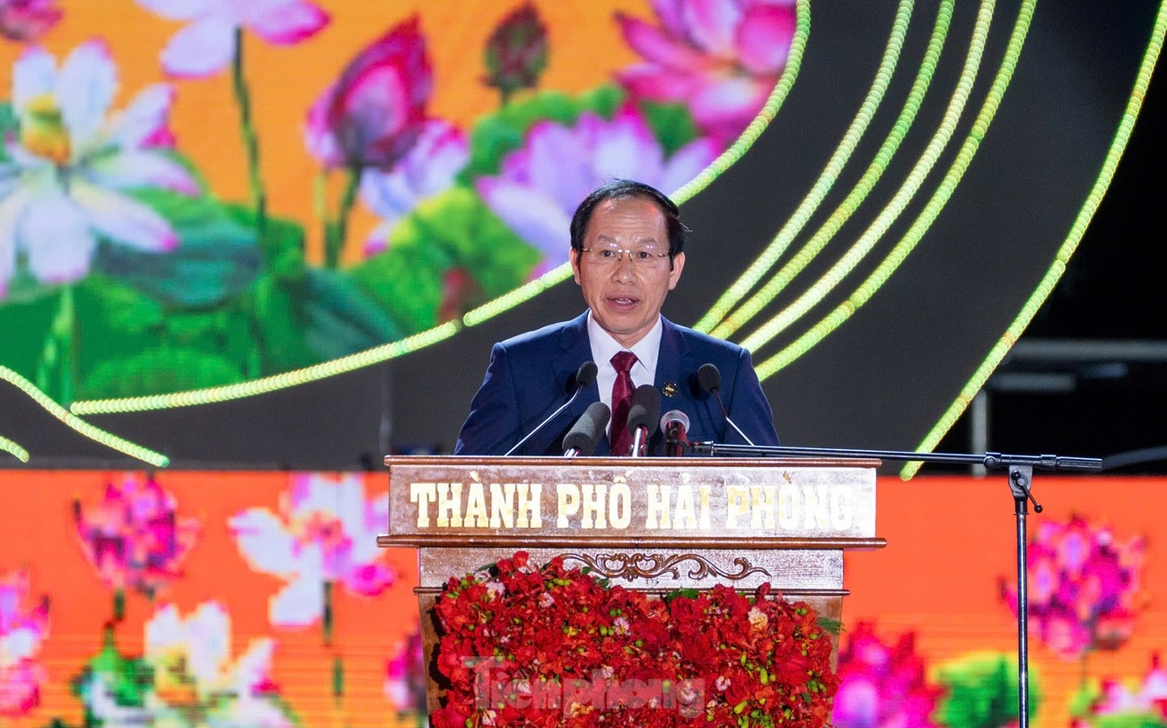 Hai Phong anh hung anh 2