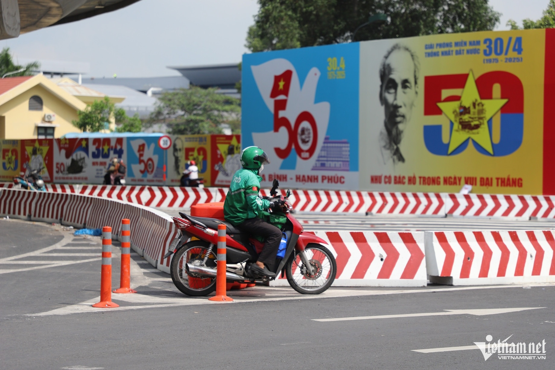 Ga T3 Tan Son Nhat anh 6