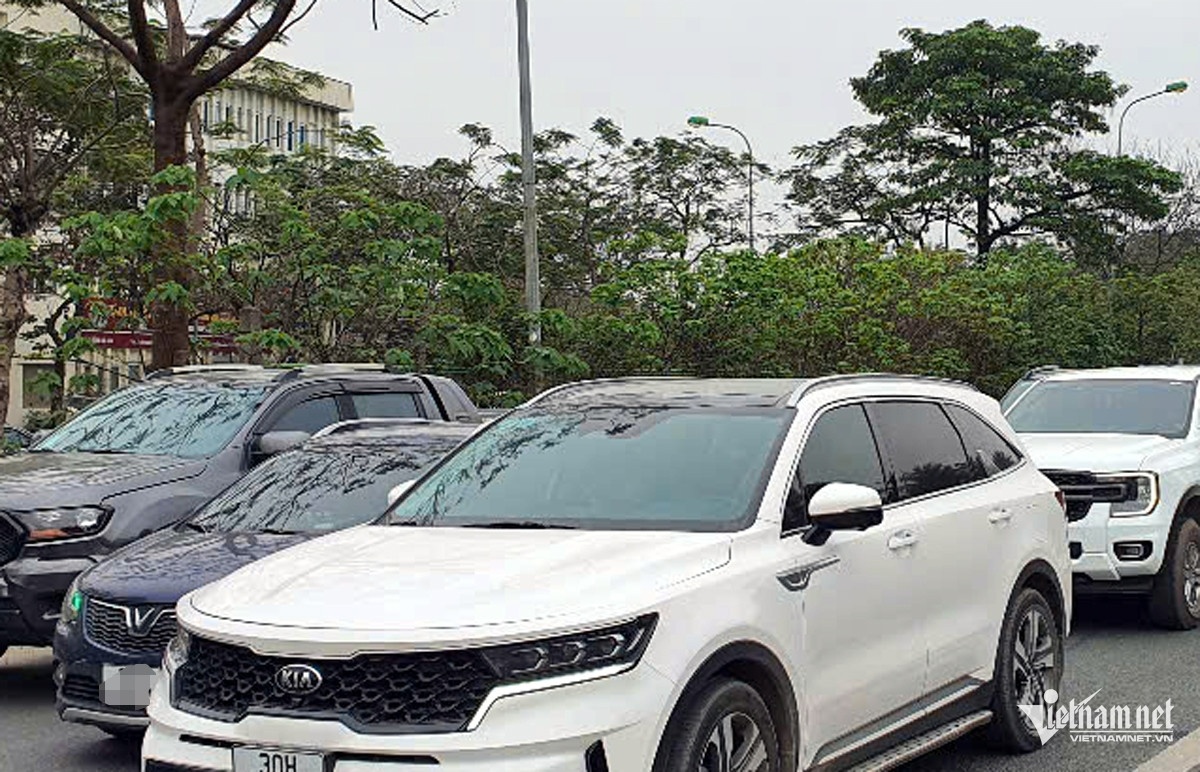 Mua ban oto xe may anh 1