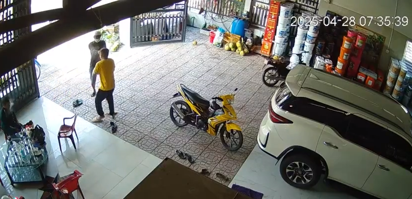 Nu sinh Vinh Long anh 1