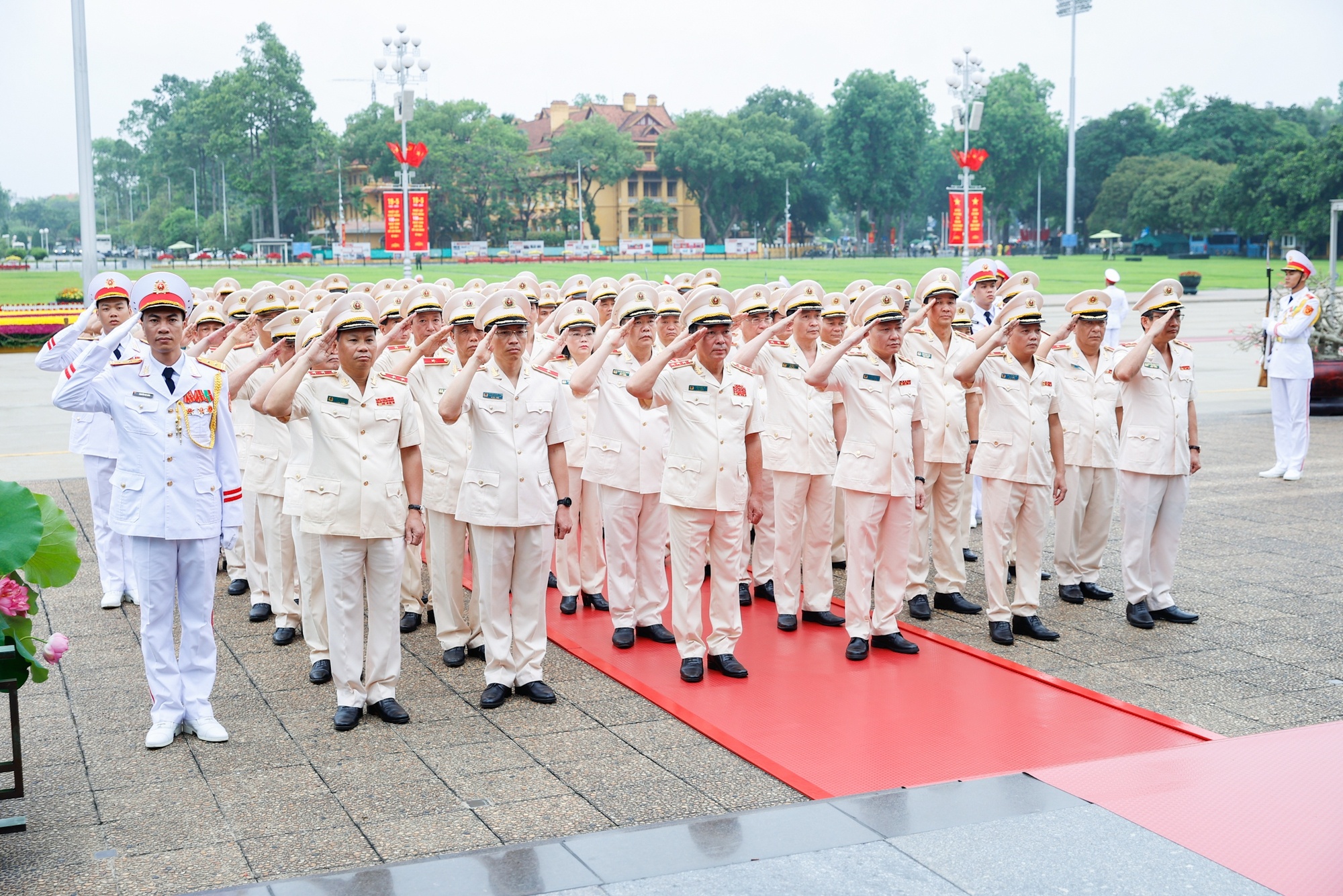 Chu tich Ho Chi Minh anh 3