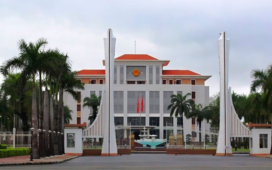 Mot can bo o Quang Nam nghi huu truoc tuoi nhan hon 3,2 ty dong hinh anh