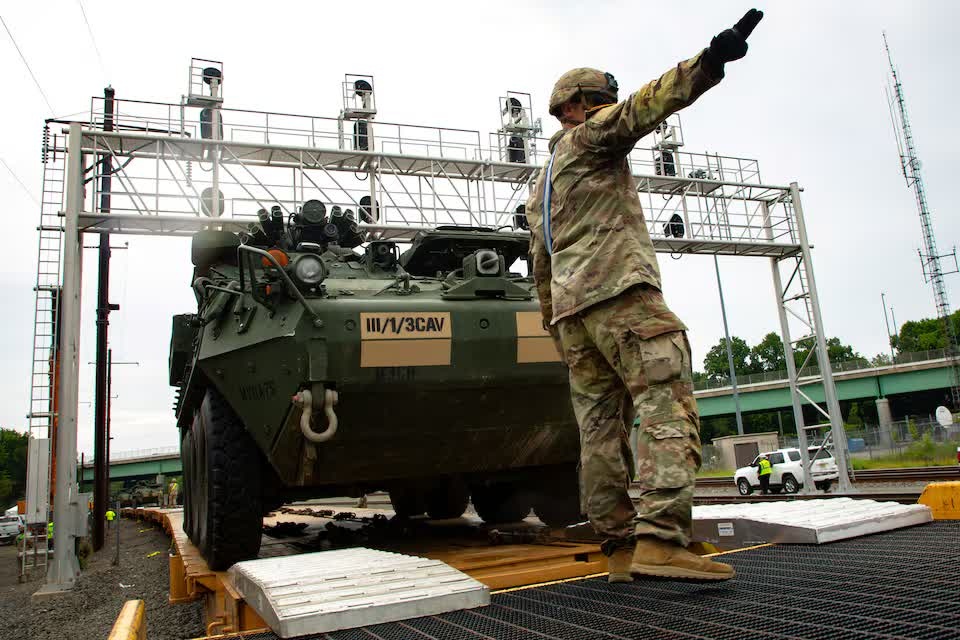 My dieu binh ky niem 250 nam ngay thanh lap luc luong Luc quan hinh anh