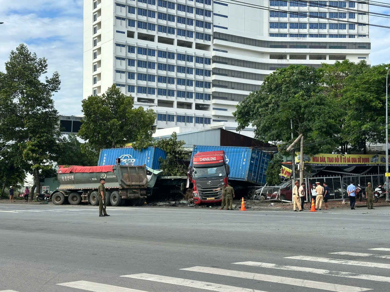 Container nha dan Binh Duong anh 1