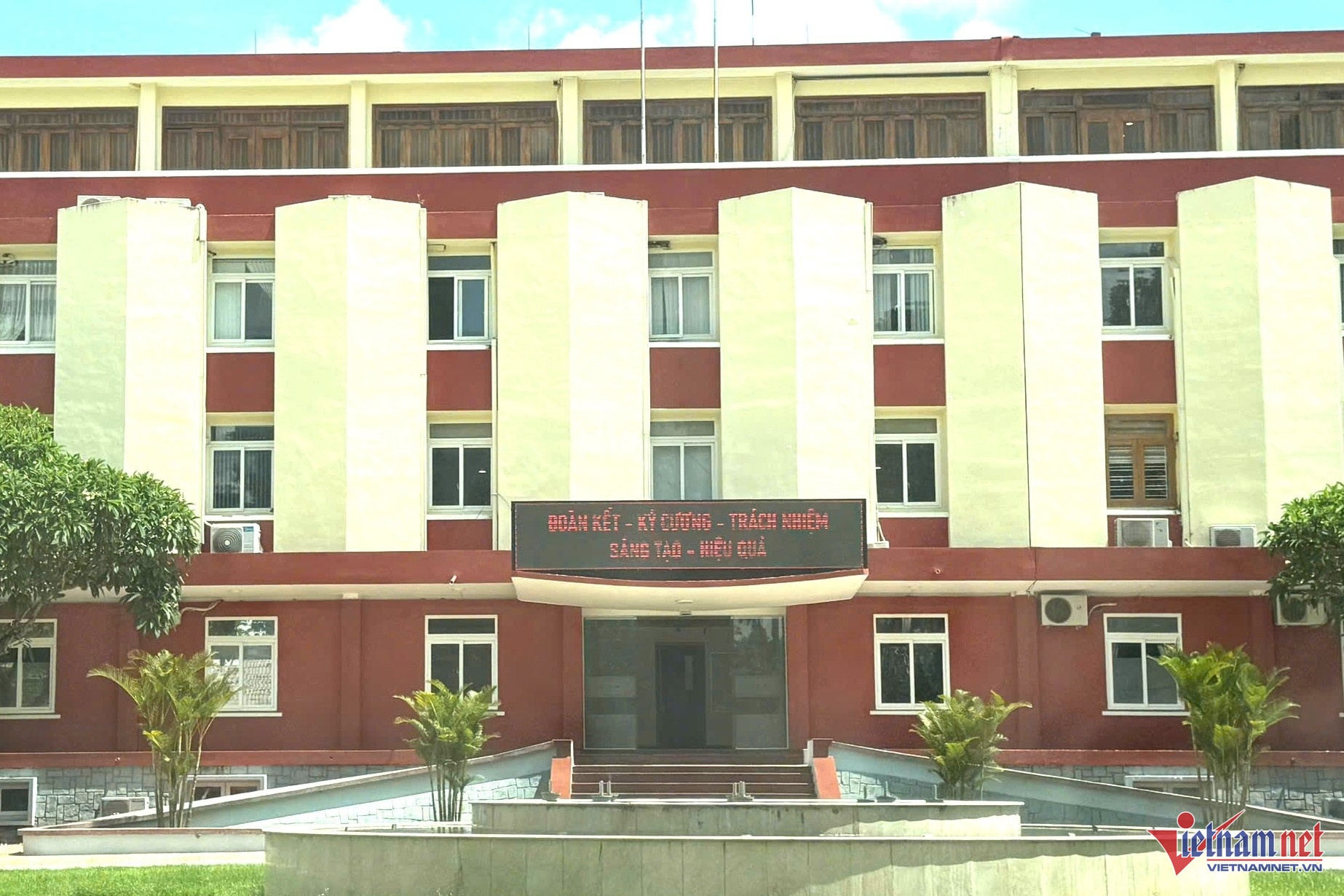 Truong phong Dak Lak anh 1