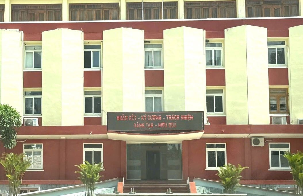 Mot truong phong So NN&MT Dak Lak tu vong khi di cong tac hinh anh