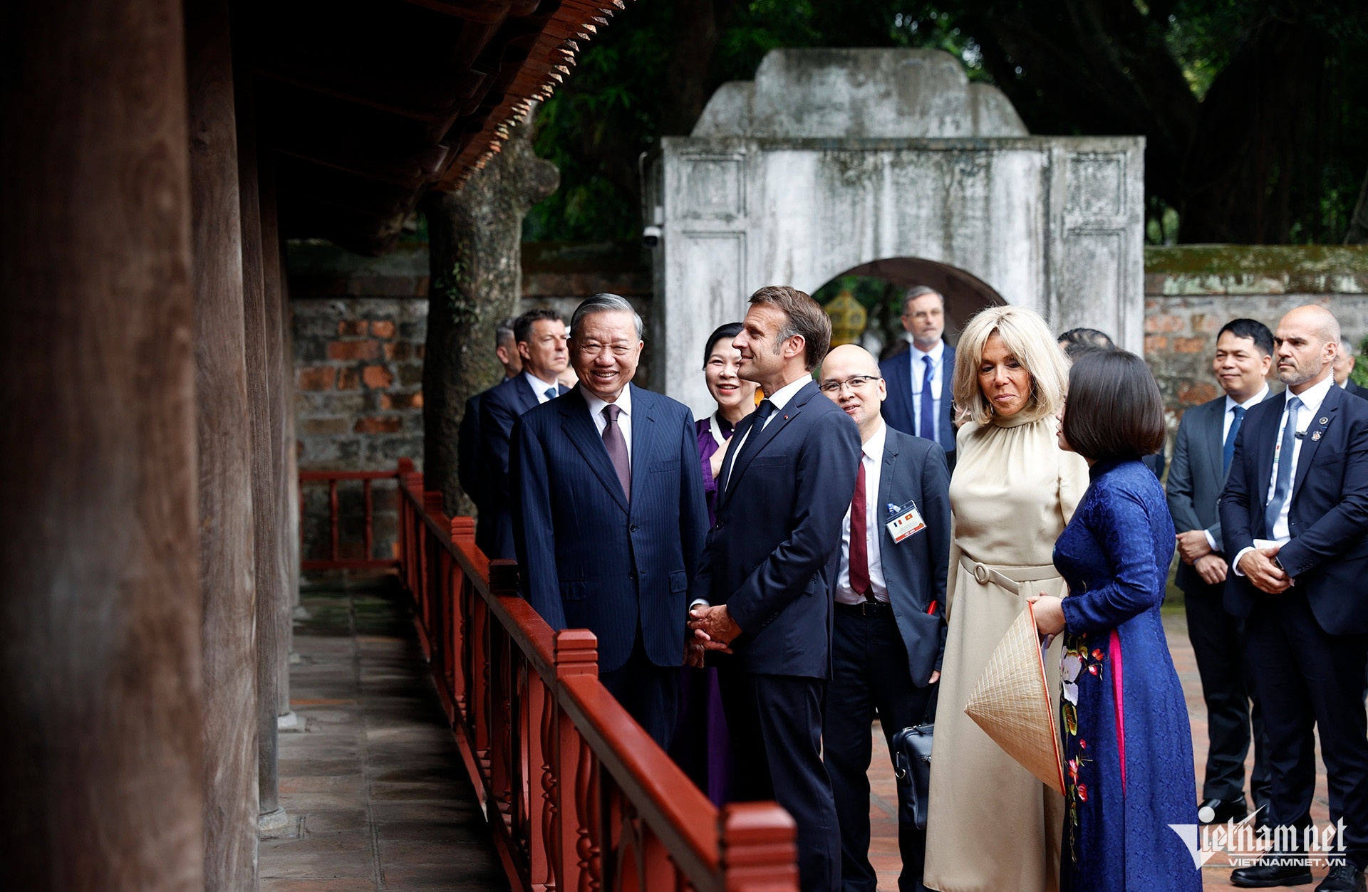 Tong thong Phap Emmanuel Macron anh 4