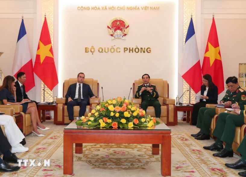 Bo truong Quan doi Phap anh 3