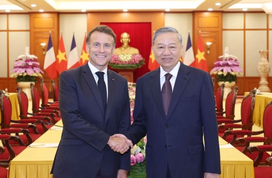 Tong Bi thu To Lam hoi kien Tong thong Phap hinh anh