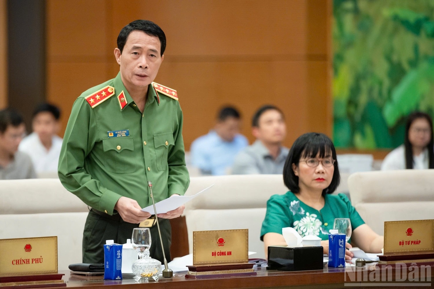 bo an tu hinh anh 1