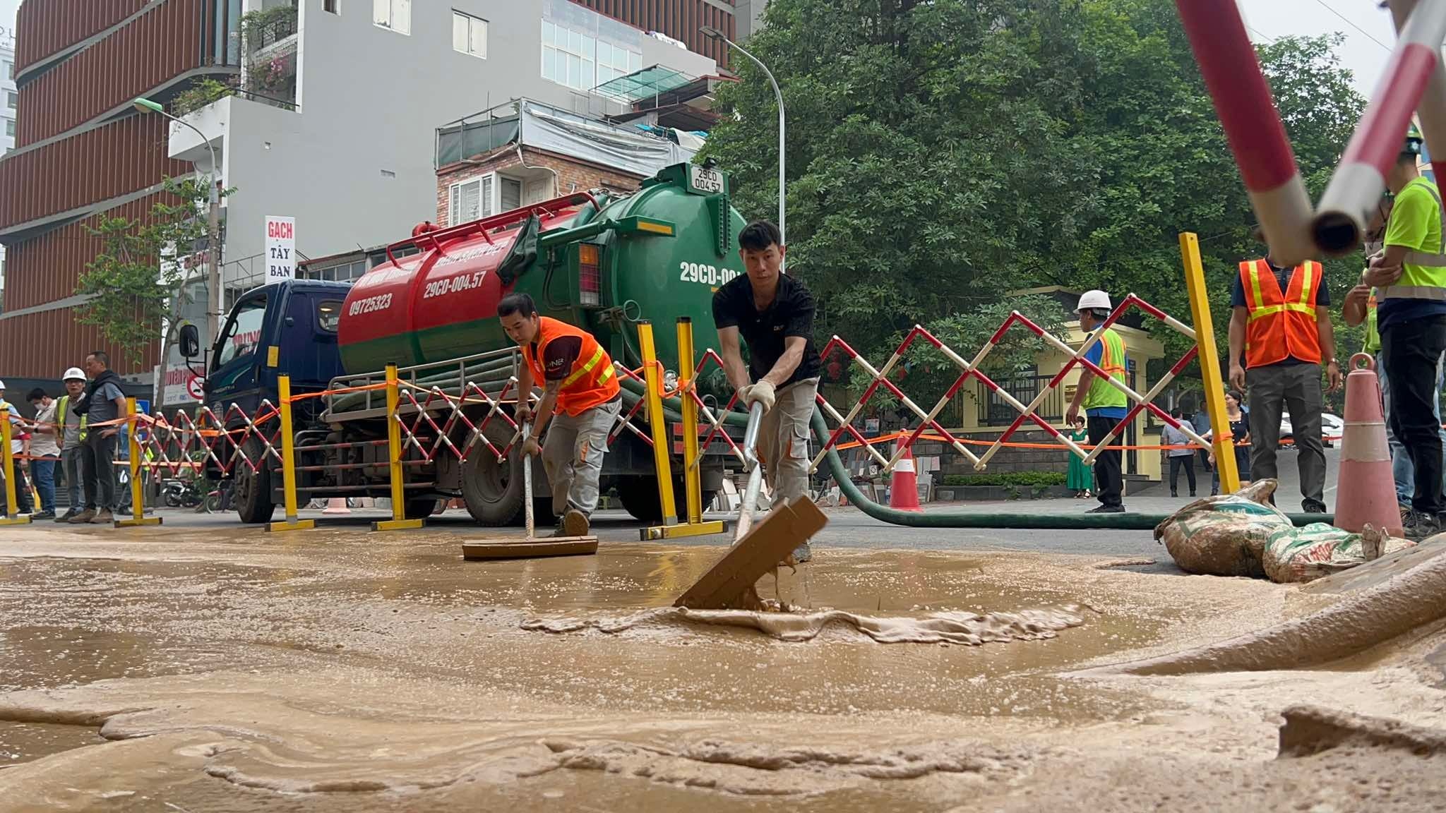 bùn thải Cát Linh ảnh 2 bun thai Cat Linh anh 2