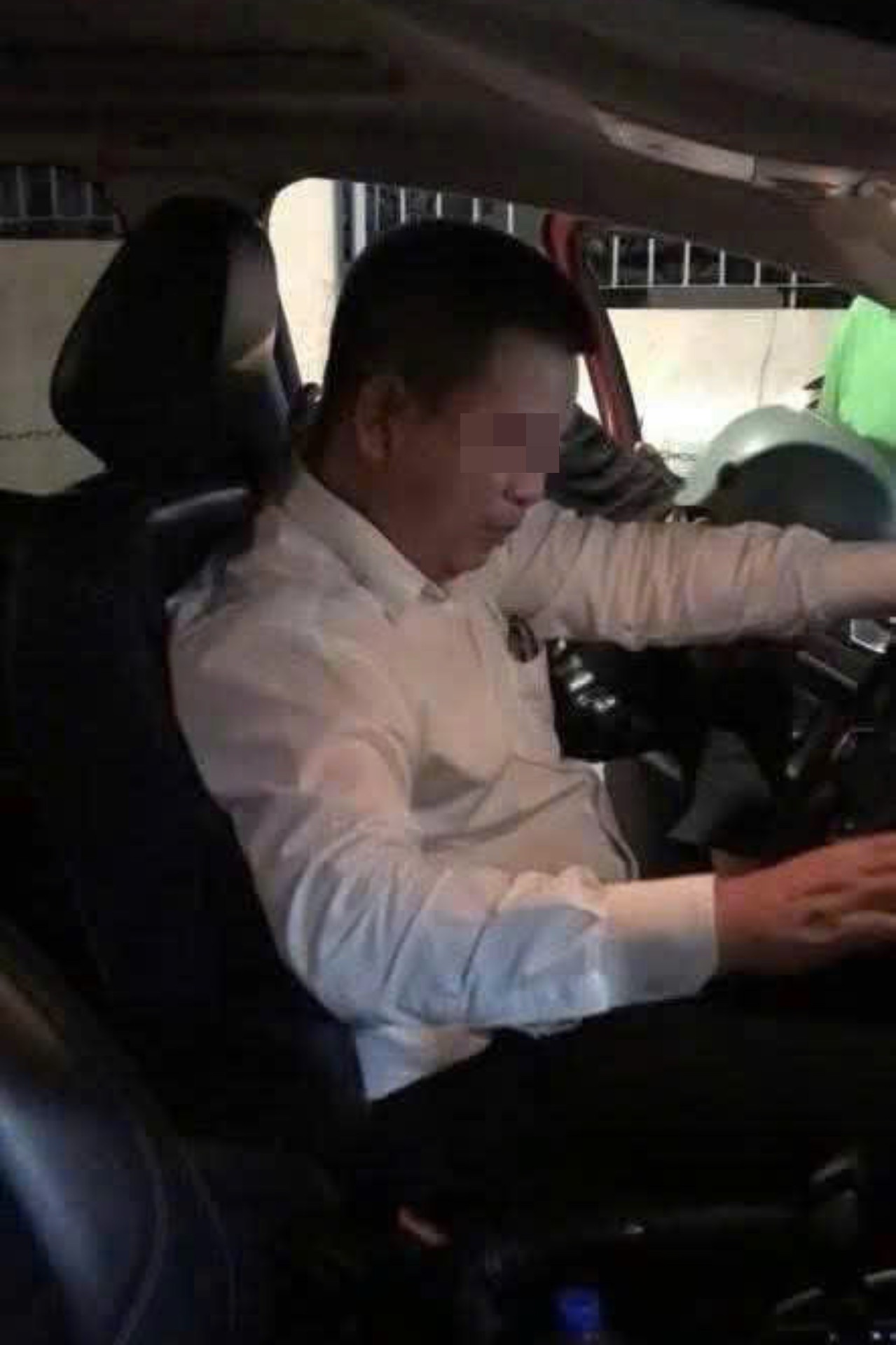 Oto Dong Nai say xin anh 2