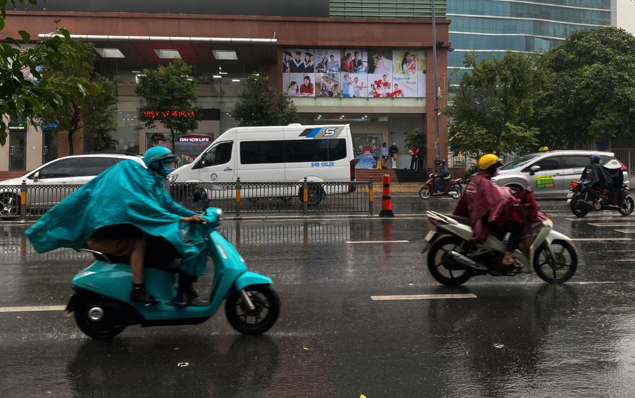 TP.HCM tiep tuc mua to nhung ngay cuoi thang 5 hinh anh