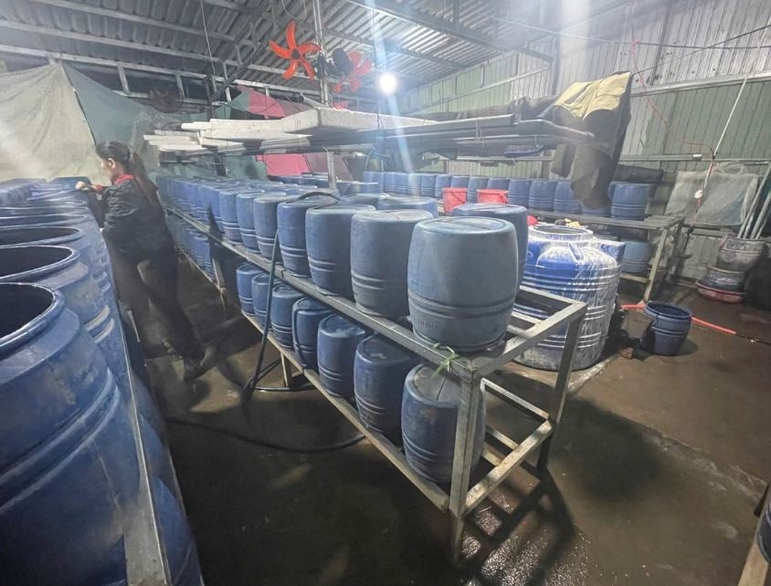 thuc pham ngam hoa chat anh 4