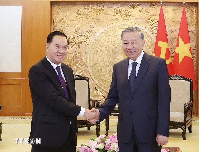 Viet - Lao anh 1
