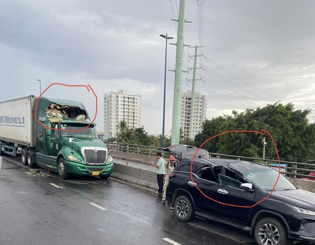 Cau cau de oto TP.HCM anh 2