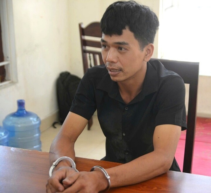 Nguyen Khac Nhat bat coc anh 2