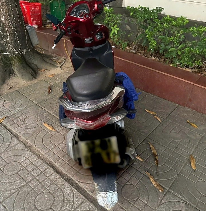 Nguyen Khac Nhat bat coc anh 3