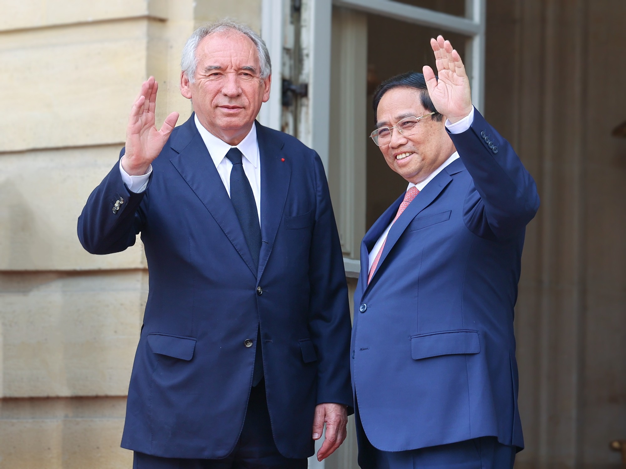 Thu tuong Phap Francois Bayrou anh 5