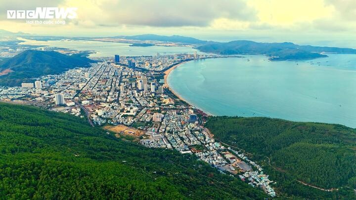 Lai xe nhan 1 ty anh 1