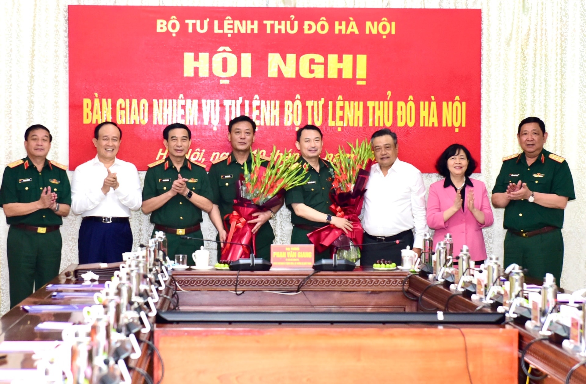 Tu lenh Thu do anh 1