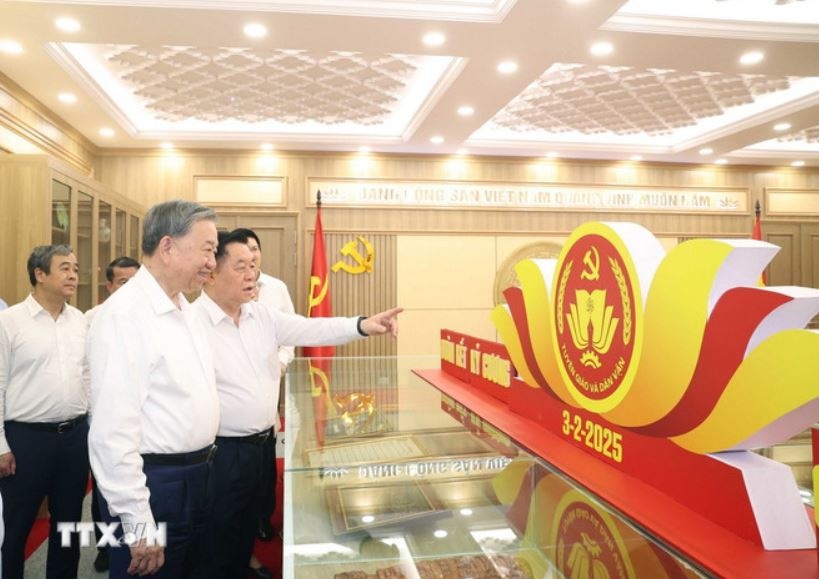 Ban Tuyen giao Dan van anh 2