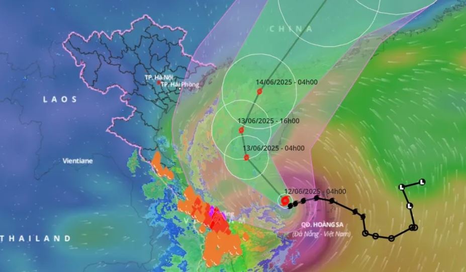 Bao Wutip tang cap, di vao vinh Bac Bo hinh anh